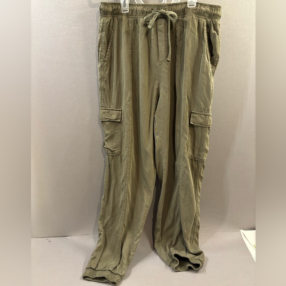 Thread and supply green jogger pants draw string waist size large